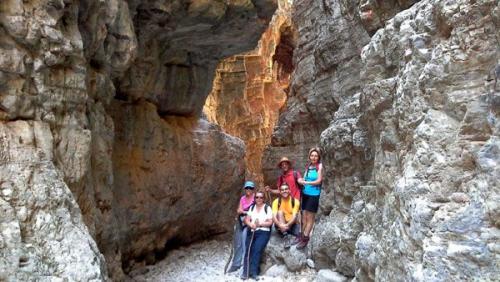 garganta imbros, paredes