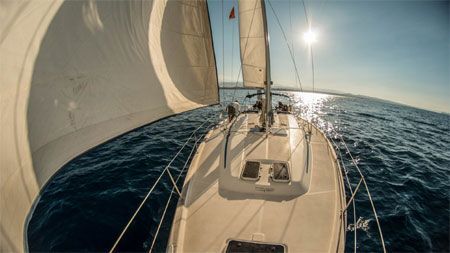 velero mar crucero
